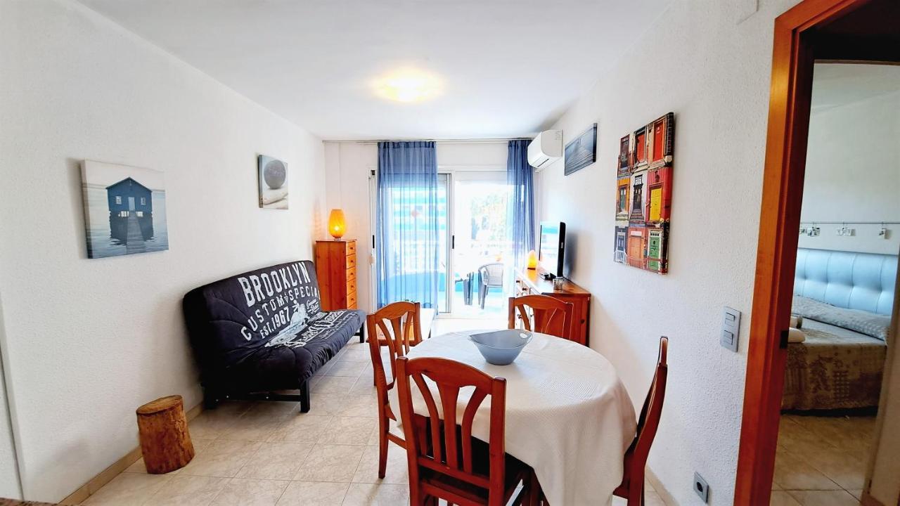 Apartamentos Navarra 07 Салоу Екстер'єр фото