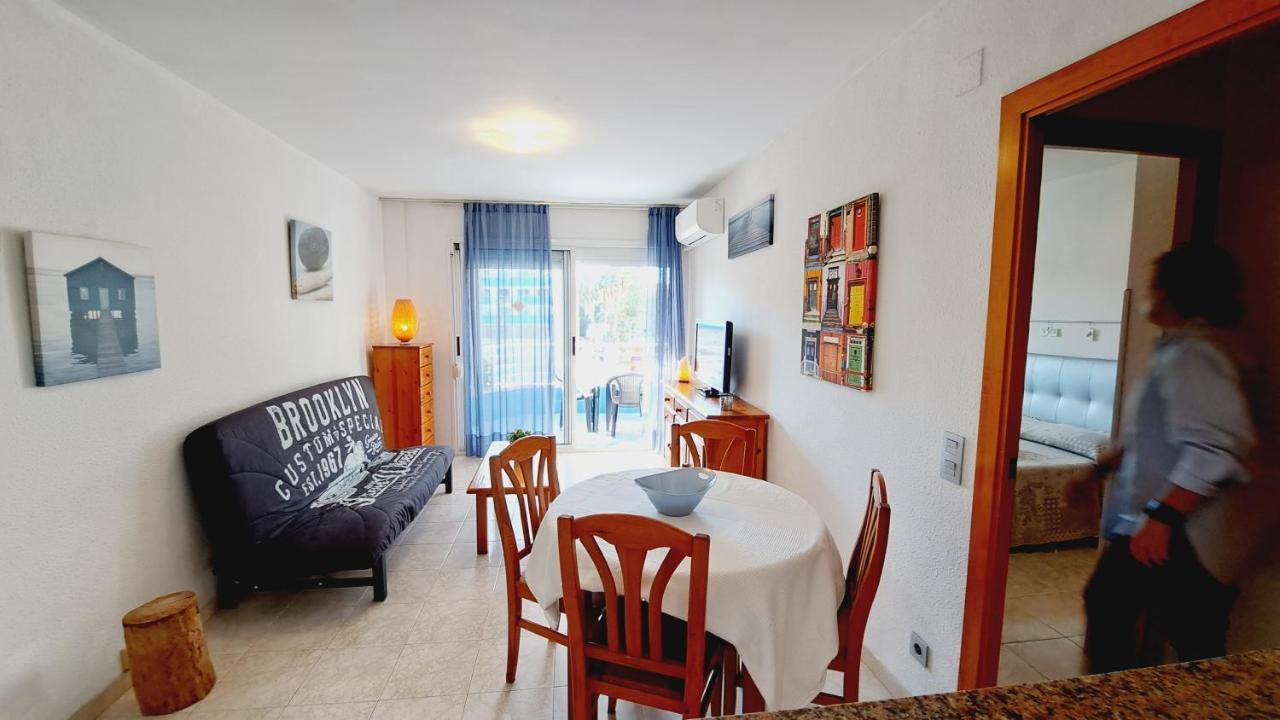 Apartamentos Navarra 07 Салоу Екстер'єр фото